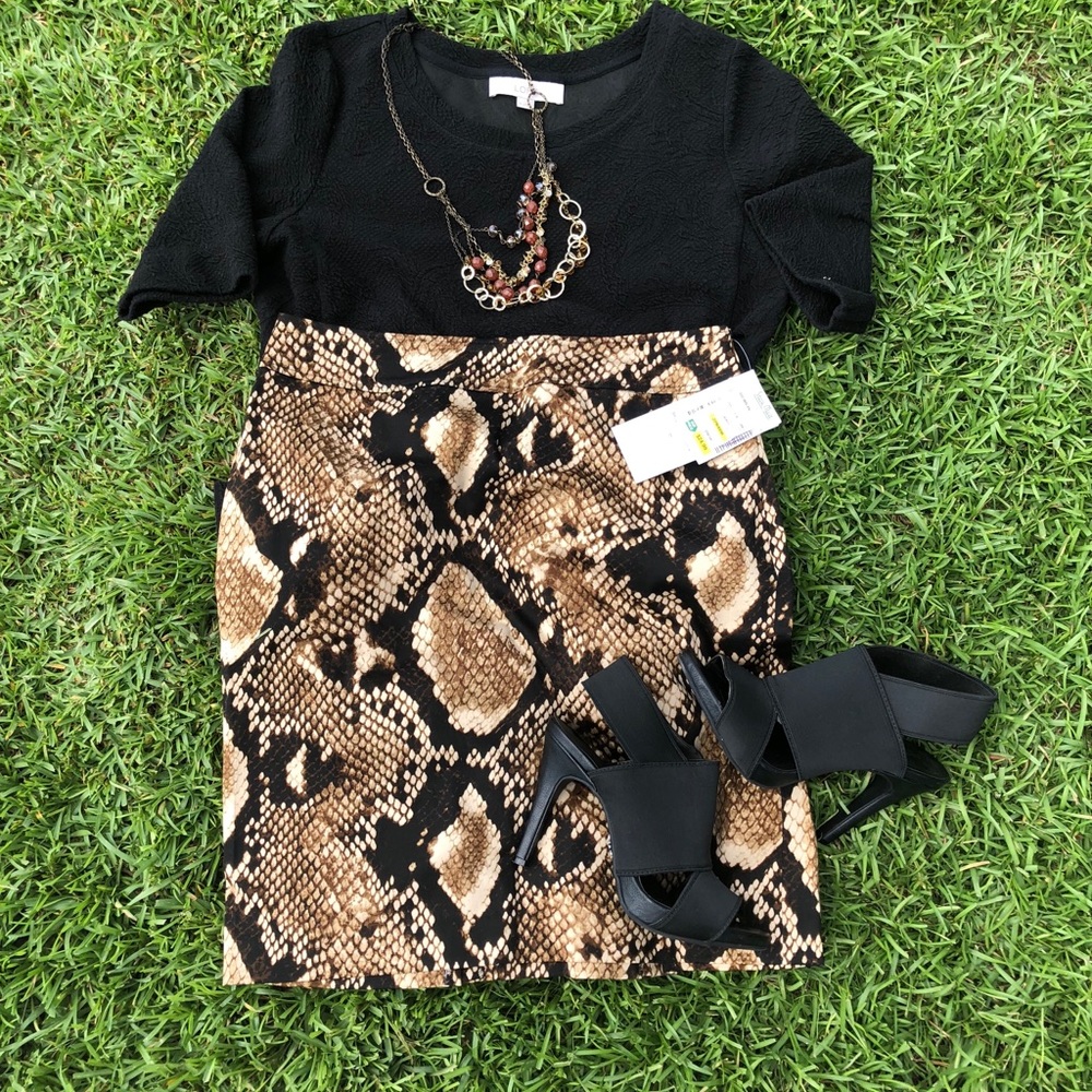 Snake print skirt